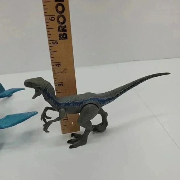 Jurassic Park Action Figures Lot of 3: Damaged Blue, Mosasaurus, and Human - Picture 5 of 11